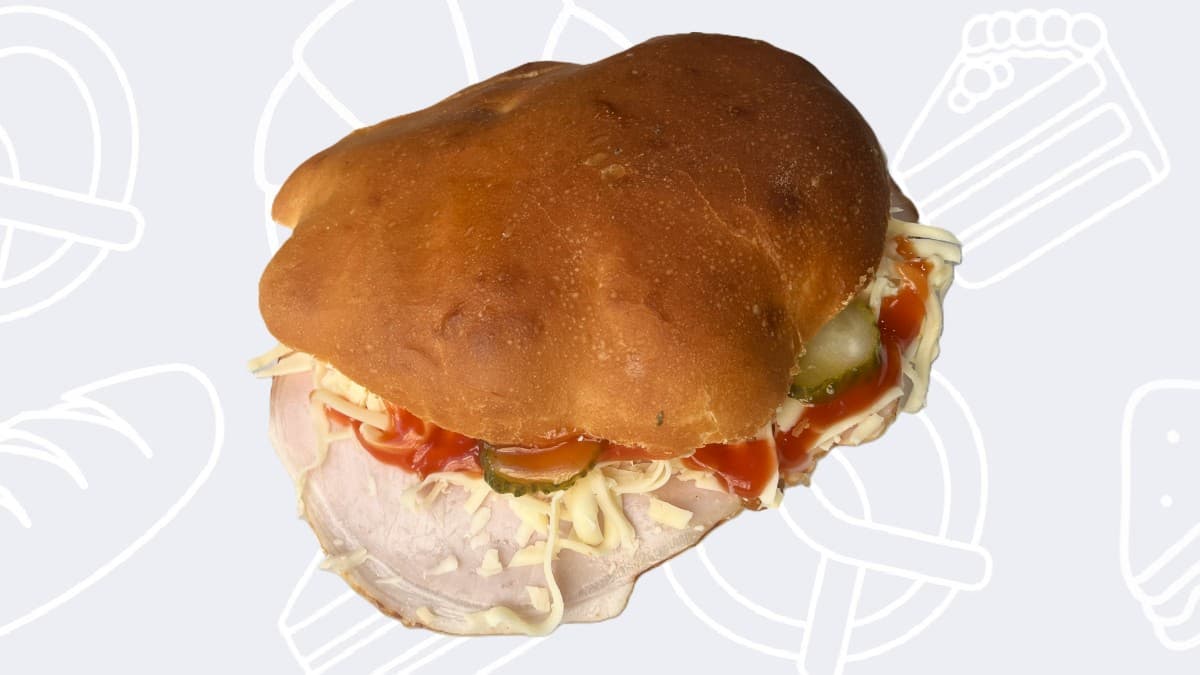 Ćebata sendvič sa pečenicom